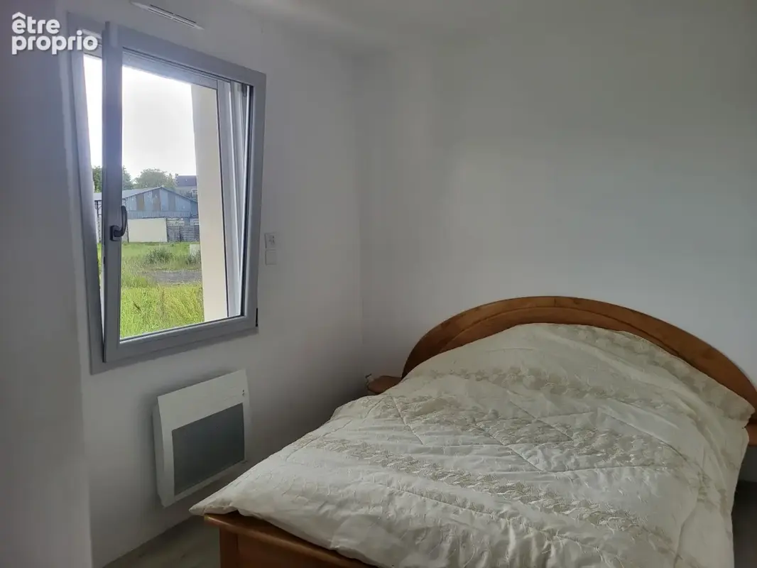 Maison à vendre 4 pièces AIRVAULT (79) Terrain 717 m² - photo 5