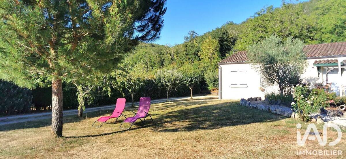 Maison 207 m² à Martel  - photo 1
