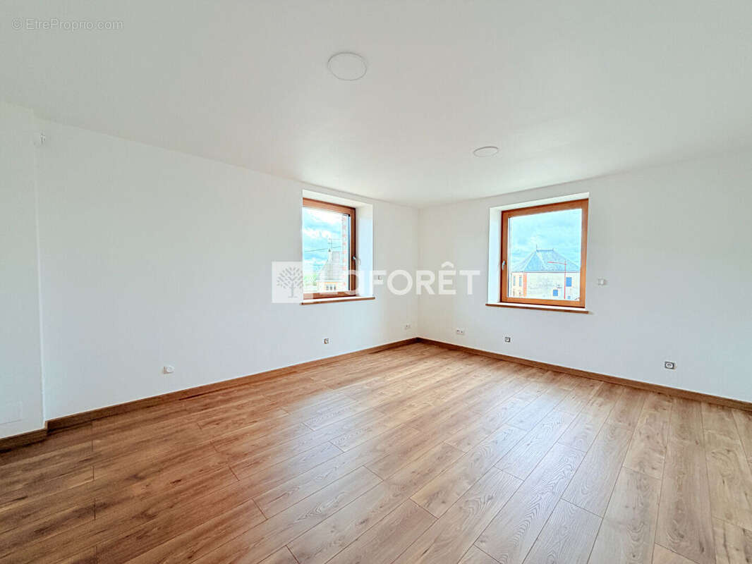 Maison à SAULCES-MONCLIN