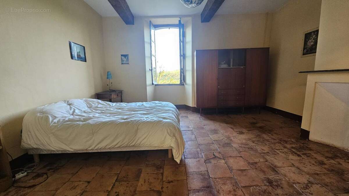 Maison à CASTELNAU-DE-MONTMIRAL