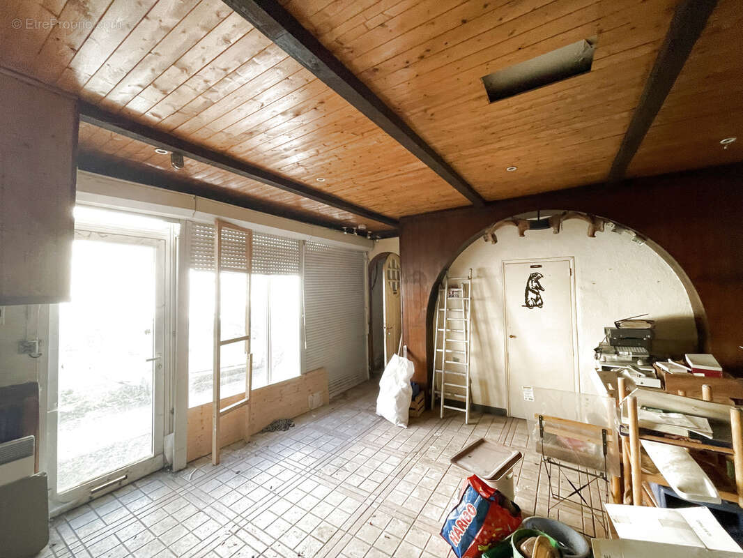 Immeuble mixte 200 m2  au cœur de Villebourbon - photo 9