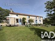 Photo 1 - Maison à SAINT-HILAIRE-DES-LOGES