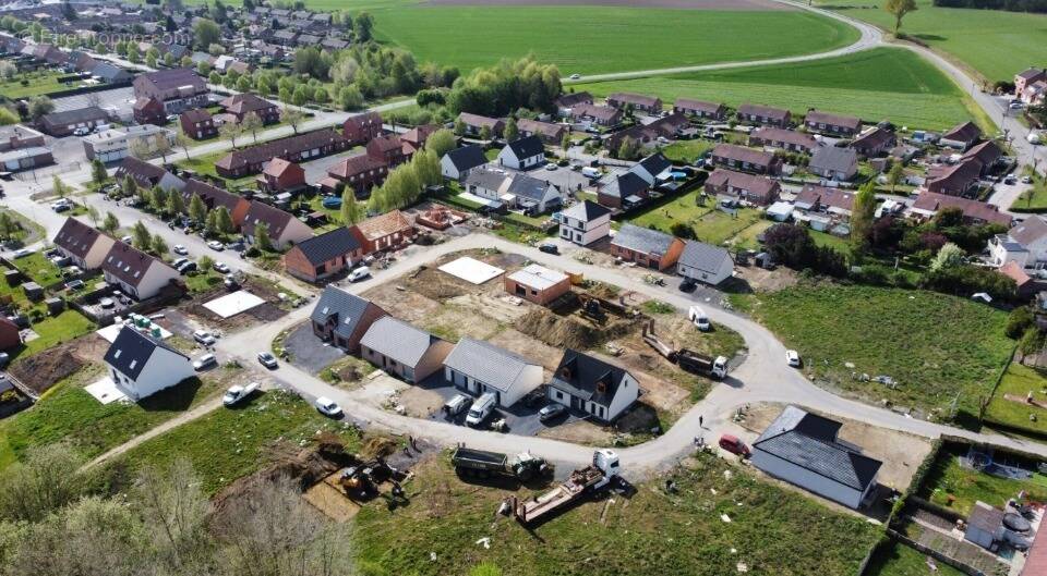 Terrain à MONTIGNY-EN-OSTREVENT