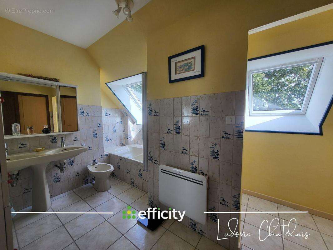 Maison à PARTHENAY-DE-BRETAGNE