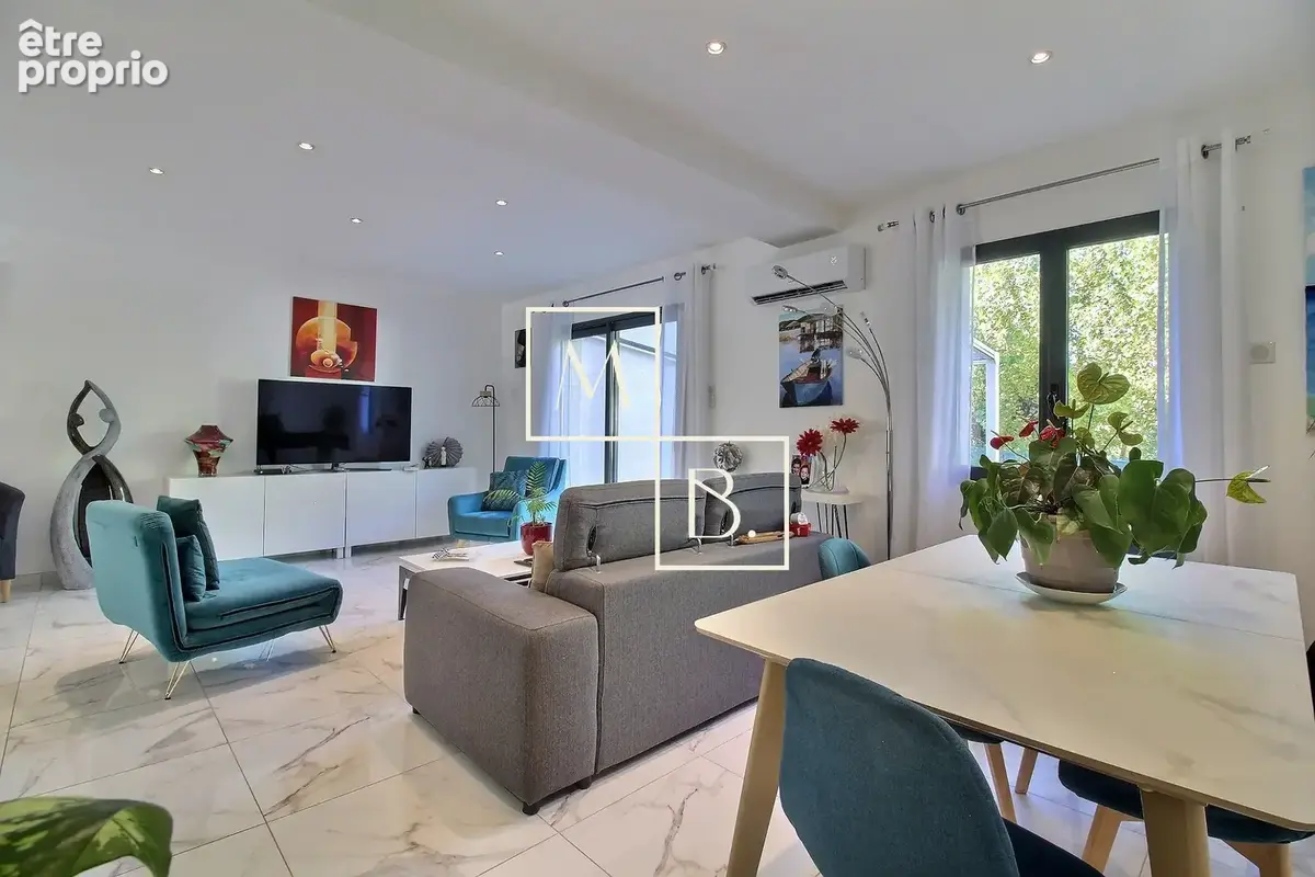 POUSSAN, Magnifique maison T4 de 106m2 avec piscine, jardins et garage ! - photo 6