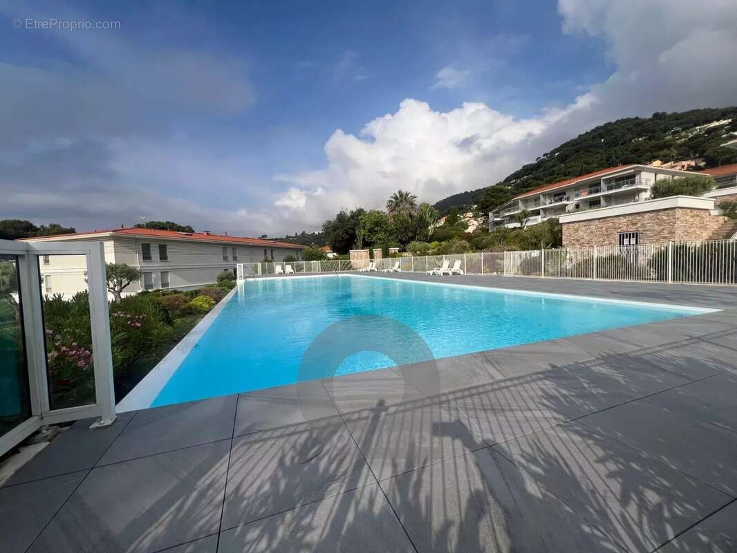 Appartement à ROQUEBRUNE-CAP-MARTIN