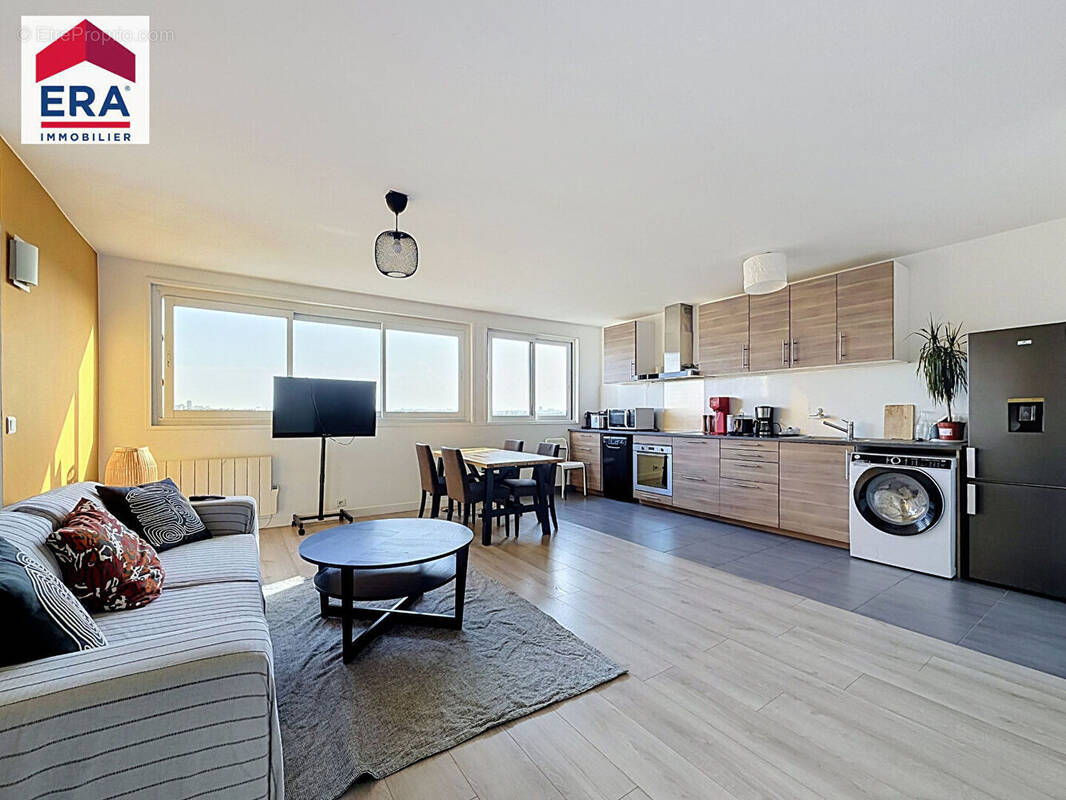 Appartement à CHARENTON-LE-PONT
