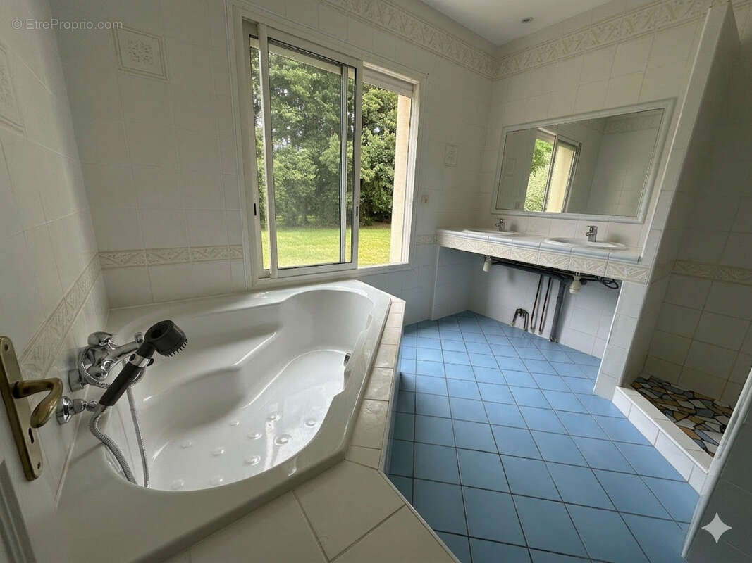 Maison à LE PIAN-MEDOC