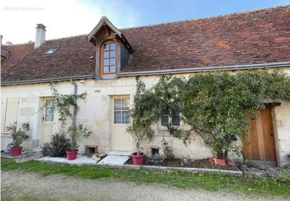 Maison 140 m² à Chemille-Sur-Indrois  - photo 2