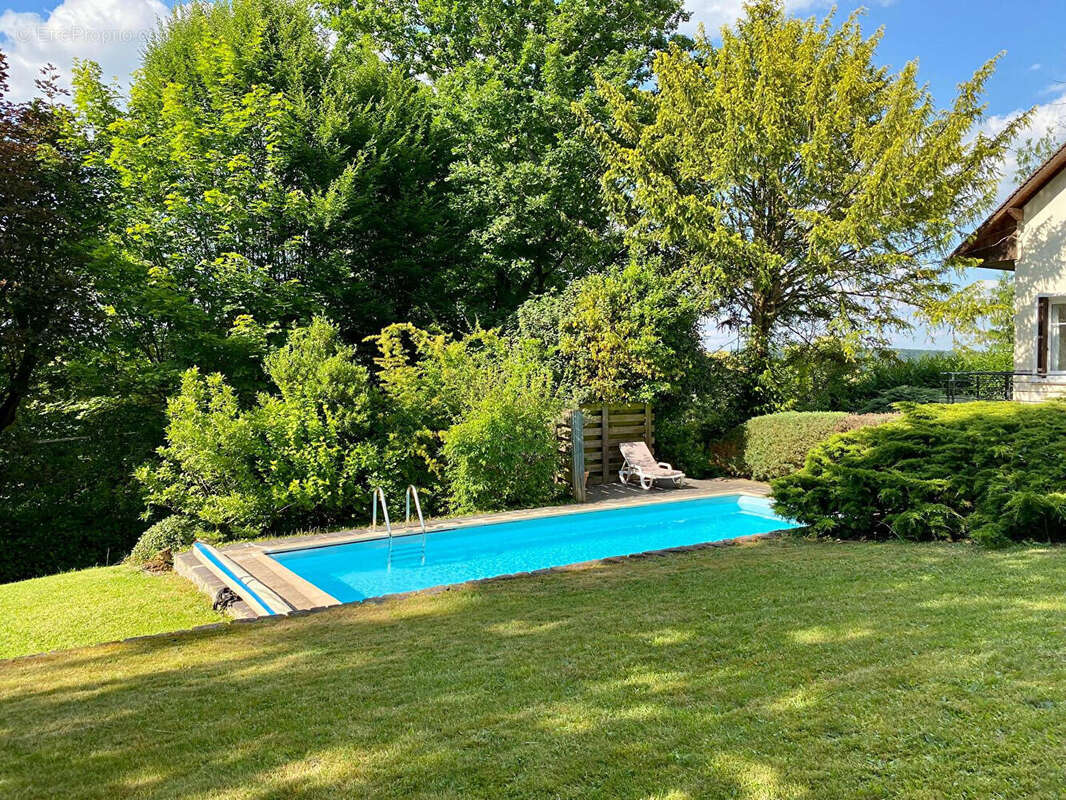 Maison à BURES-SUR-YVETTE