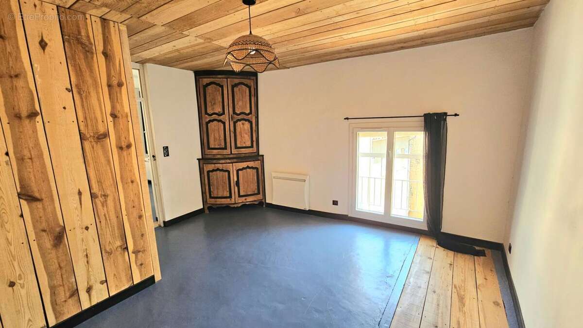 IMMEUBLE DE RAPPORT  : 3 appartements, rentabilité brute 7,5 %  Claviers, Var - photo 5