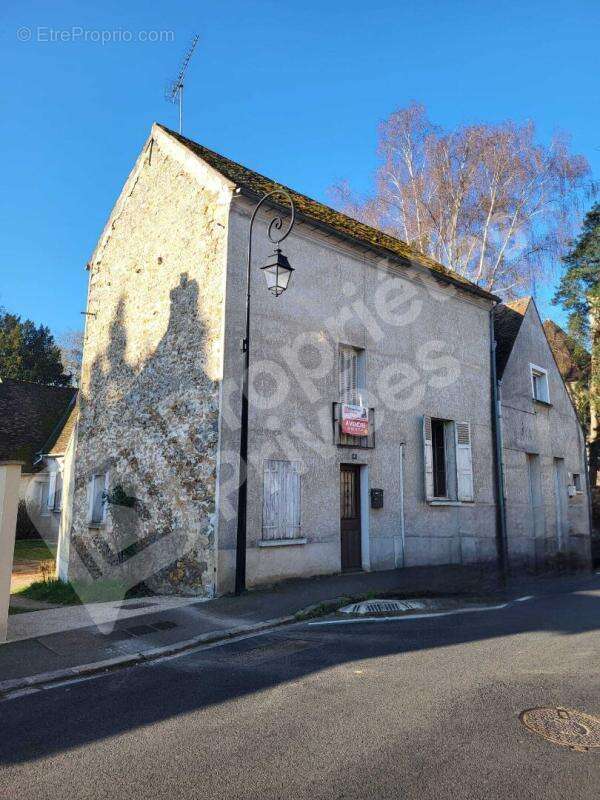 Maison à ANGERVILLIERS