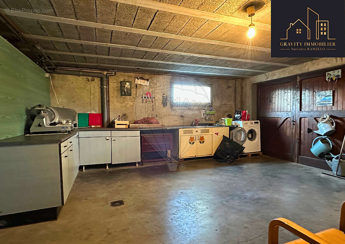 Maison à SCIENTRIER