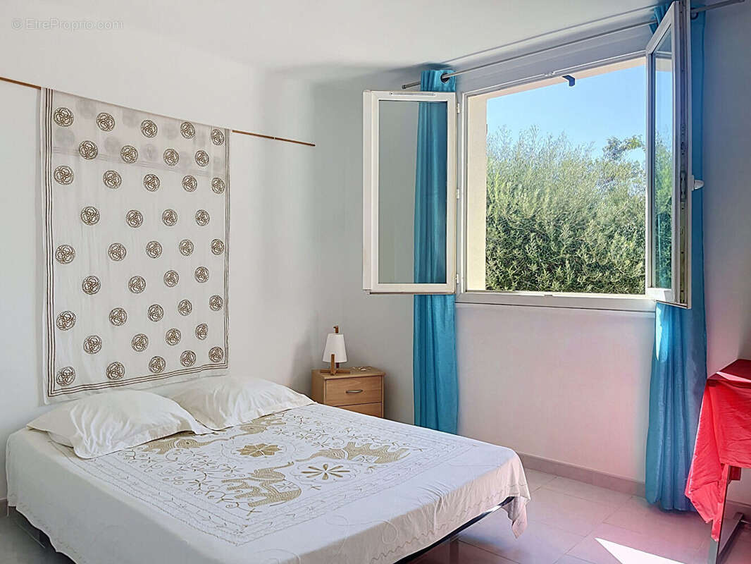 Villa Nimes 4 pièce(s) 90.80 m2 - photo 15