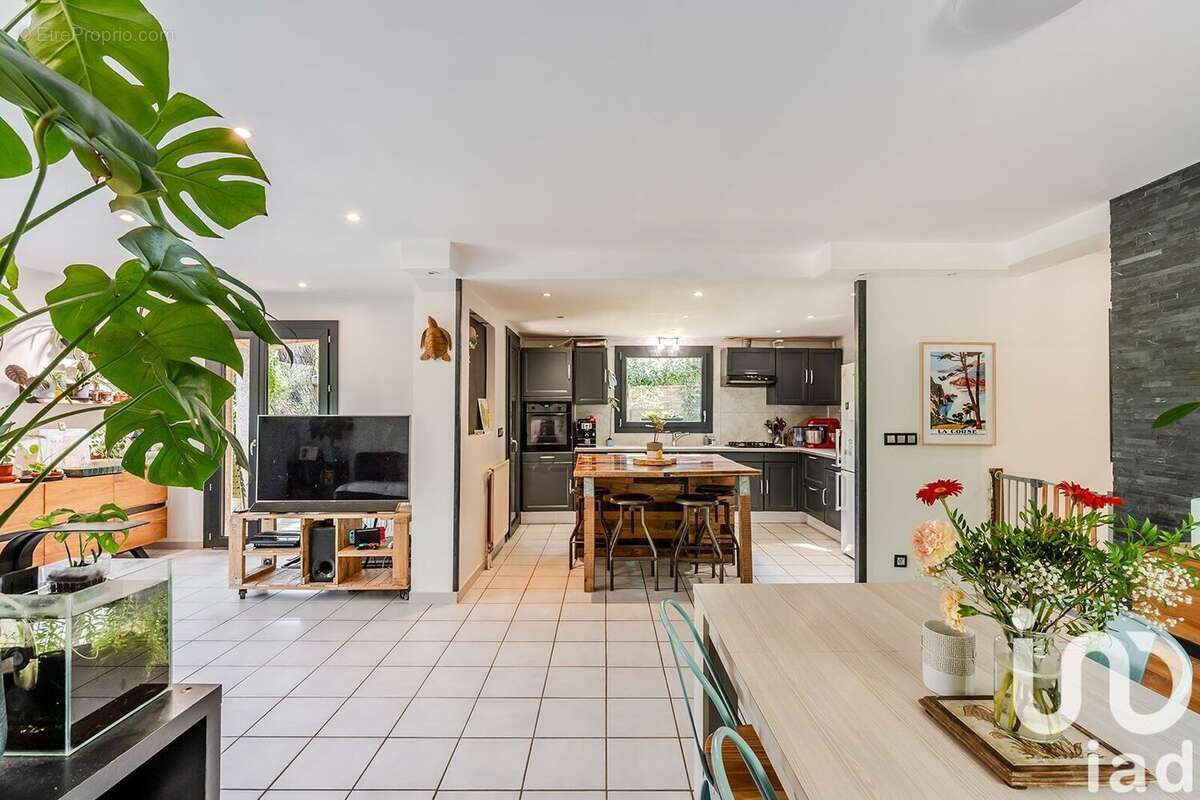 Photo 6 - Maison à DOMMARTIN