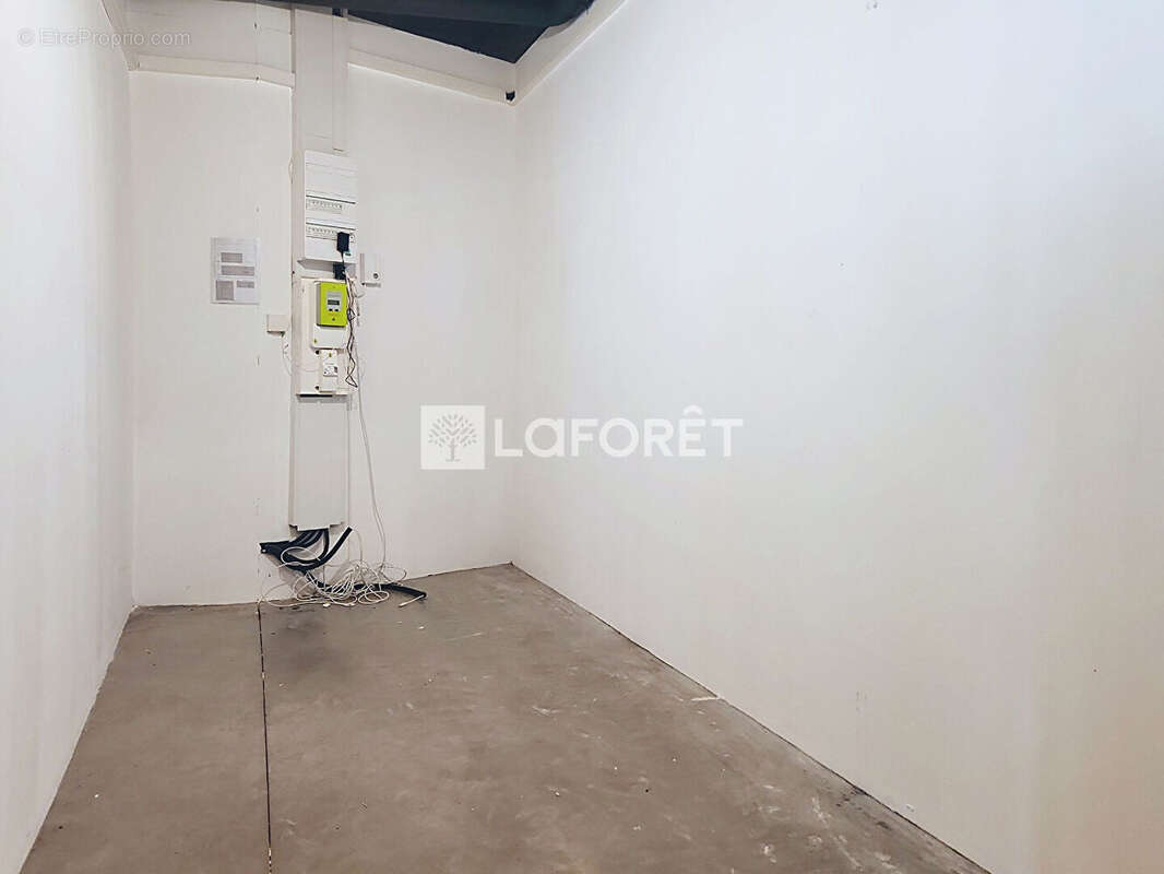 Local d'activité 90m² - centre Louviers - photo 5
