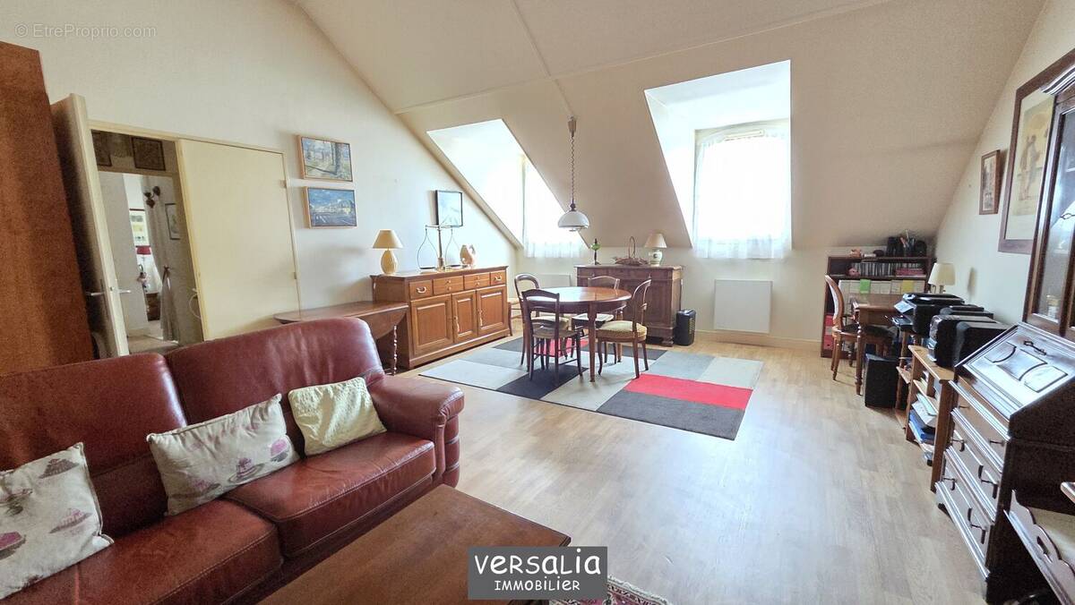 Appartement à VERSAILLES