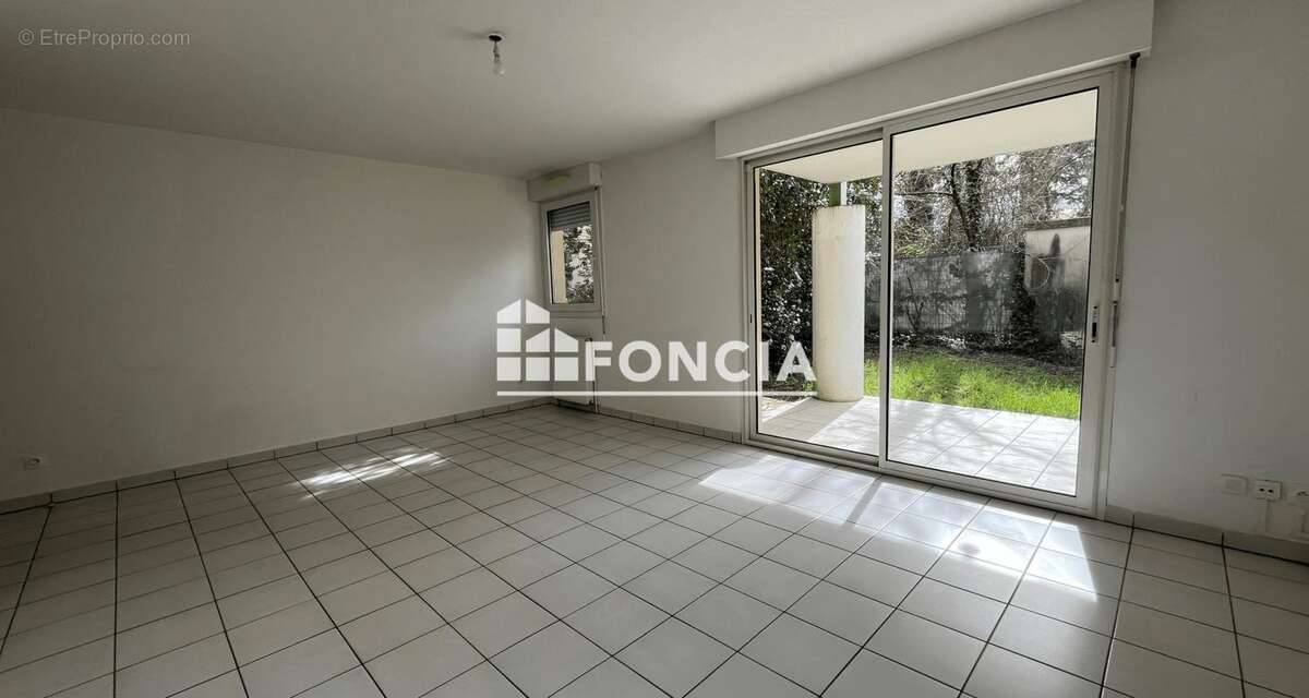 T3 lumineux en rez-de-jardin – Quartier prisé Parc Monplaisir - photo 2