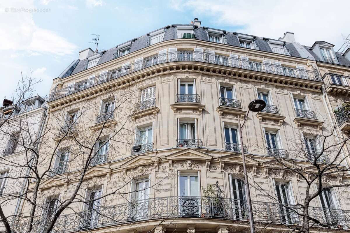 Appartement à PARIS-3E