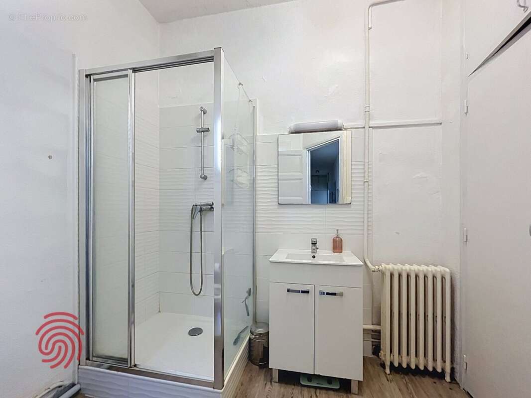 Béziers, proche du centre-ville  T3 lumineux de 70 m² avec climatisation et cave - photo 6