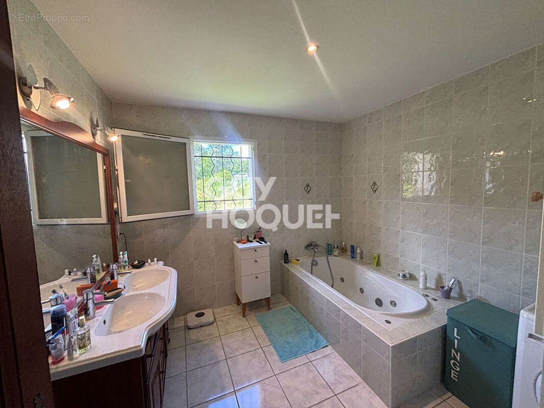 Maison à AUBENAS