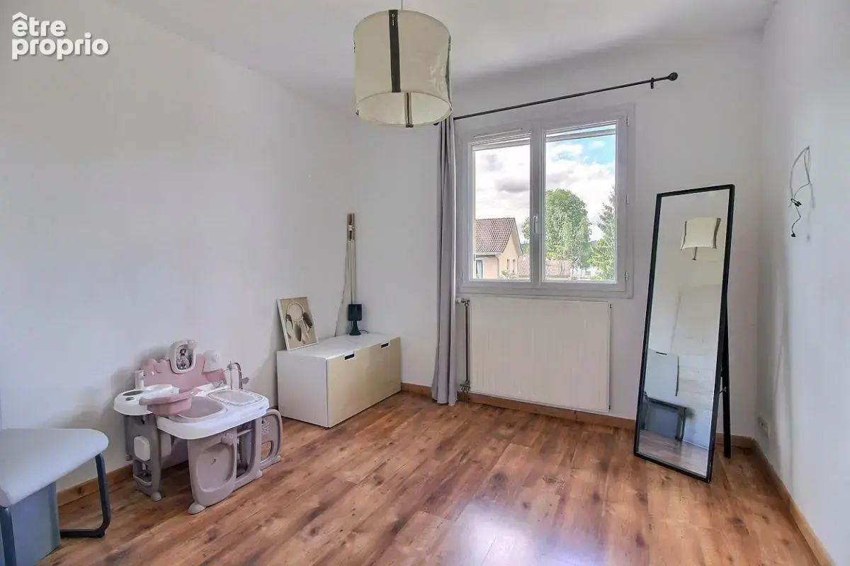 Maison 5 pièce(s) 92 m2, 3 chambres, garage et jardin - photo 11