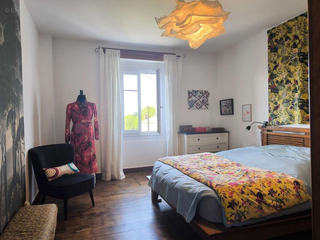 Maison à vendre 7 pièces SAINT SORNIN (16) - photo 5