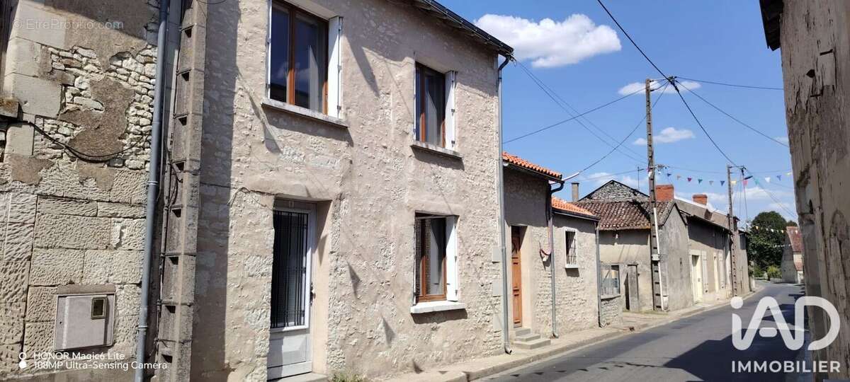 Photo 2