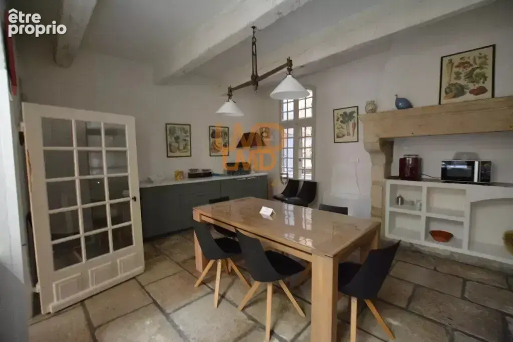 Demeure de charme au coeur de Sommières, Garage, jardinet, terra - photo 2