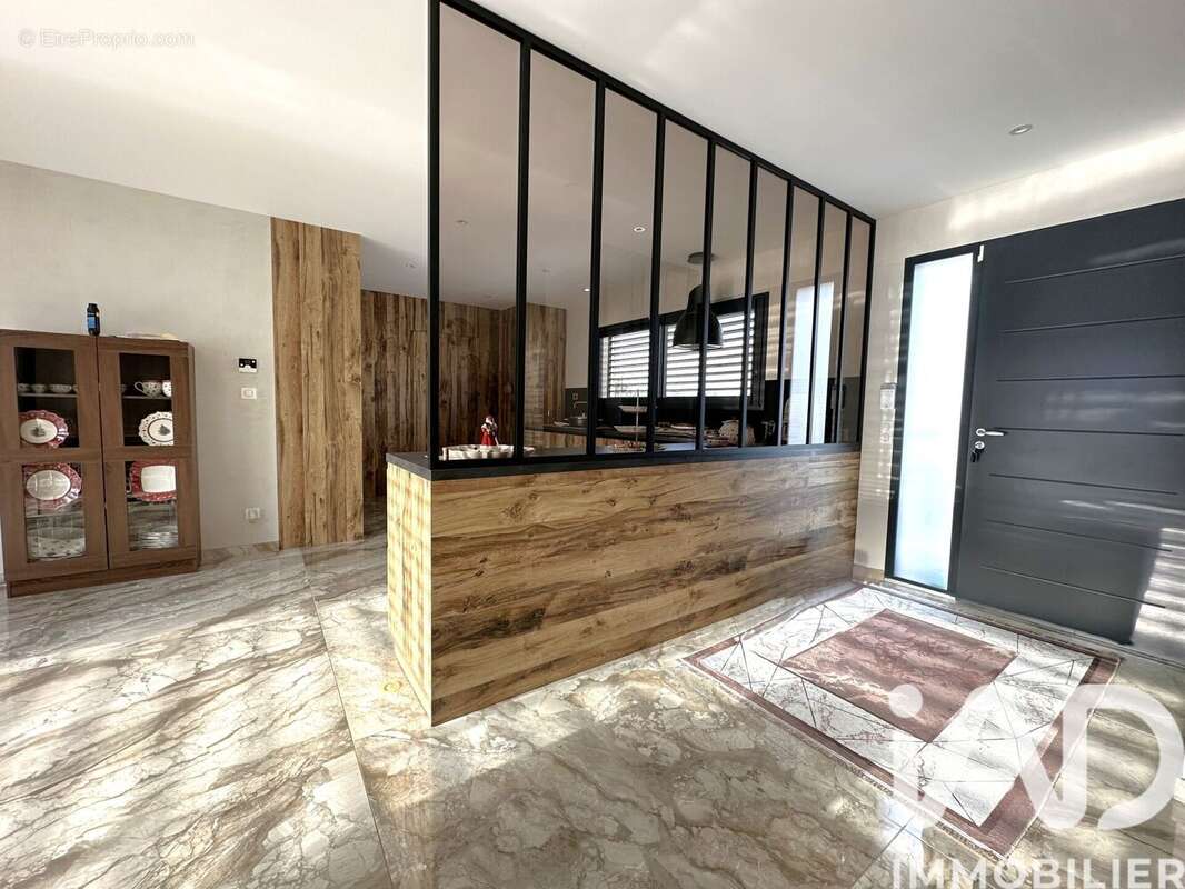 Photo 5 - Maison à COMMELLE-VERNAY