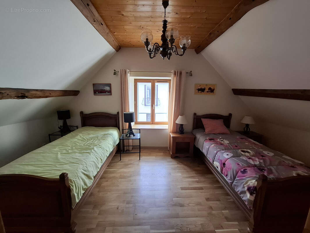 Maison à MONTMIRAIL