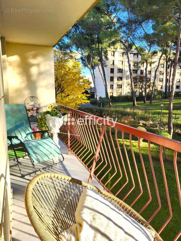 Appartement à LE CANNET