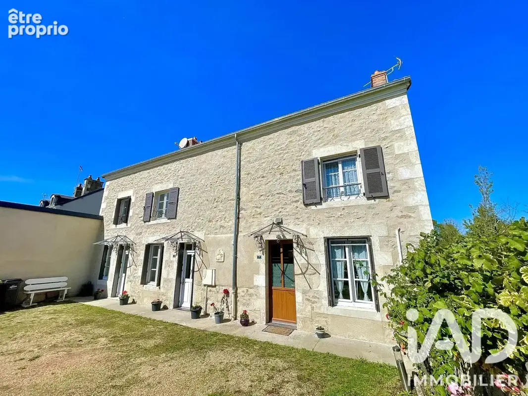 Photo 1 - Maison à LATHUS-SAINT-REMY