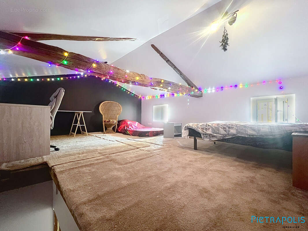 Maison 4 pièces 101 m² à vendre à Villecheneve (69770) - photo 4
