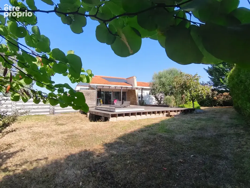 Maison rénovée avec piscine à Saint-Laurent-de-Cognac - photo 2