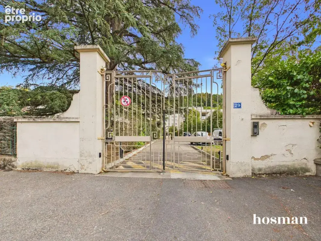 Appartement T3 traversant dans Copropriété arborée et bâtisse de caractère - Chemin de Fond Rose, Caluire-et-Cuire - photo 10