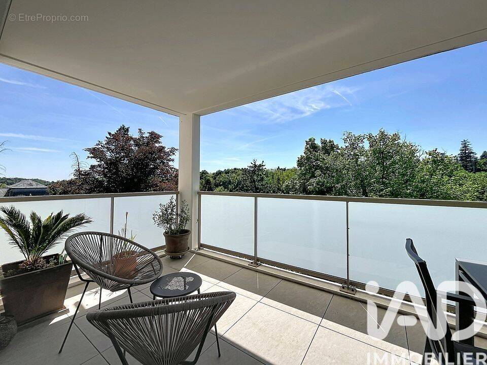 Photo 1 - Appartement à CHARBONNIERES-LES-BAINS