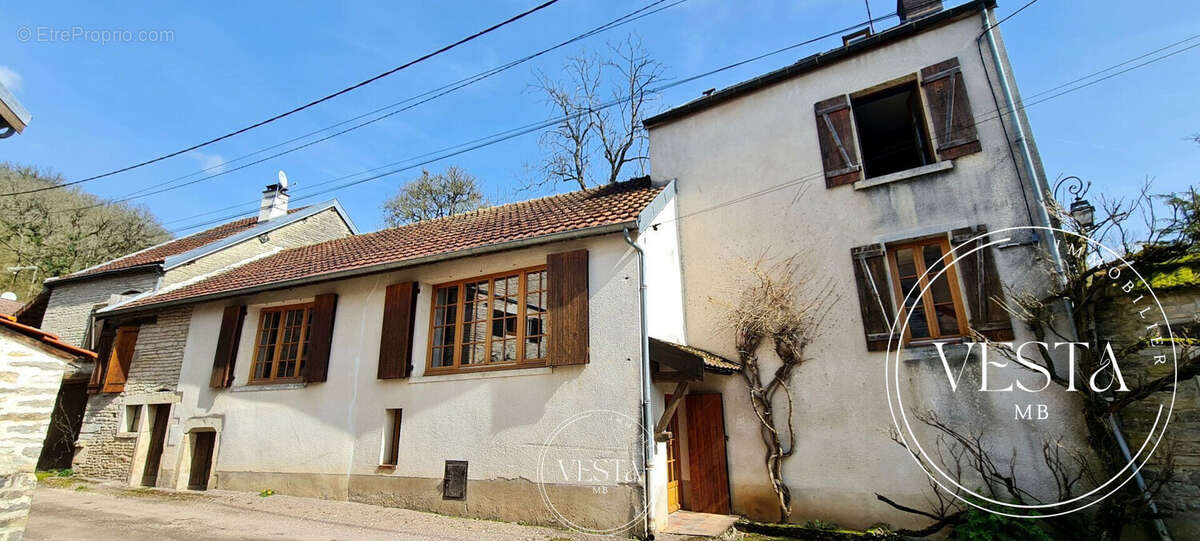Maison à LANTENAY