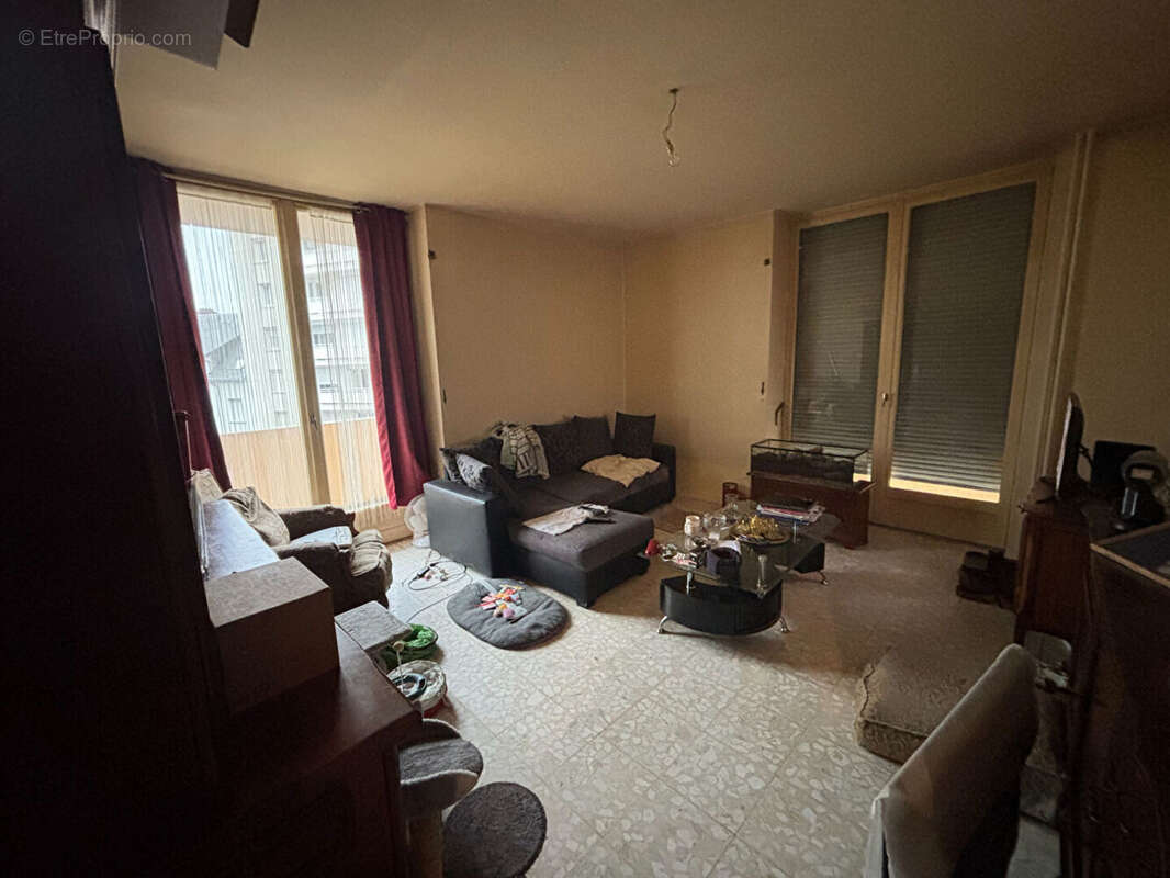 Appartement 53 m² à Saint-Etienne  - photo 3