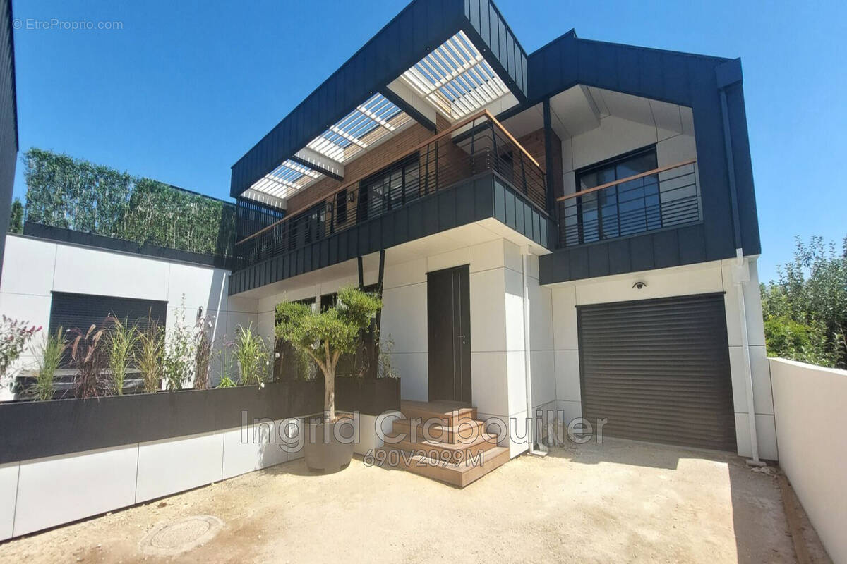 Maison à VAUX-SUR-MER