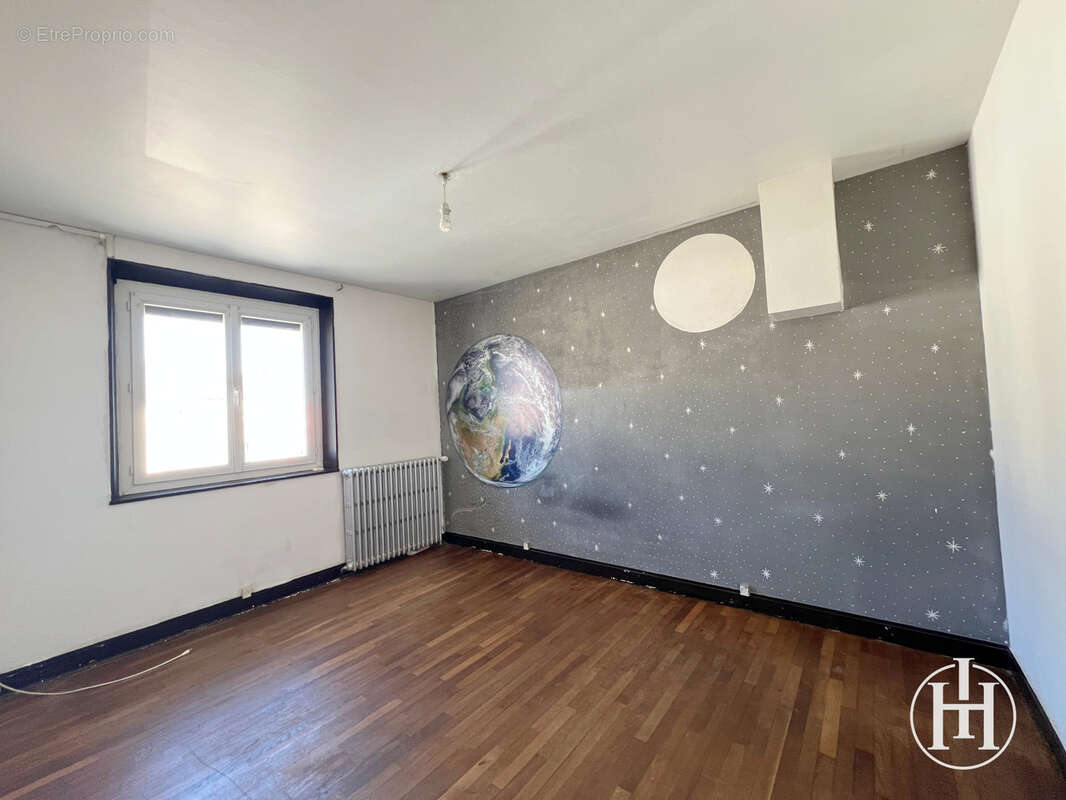 Maison à SAINT-AMAND-MONTROND