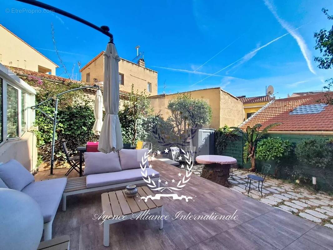 Appartement à CANNES