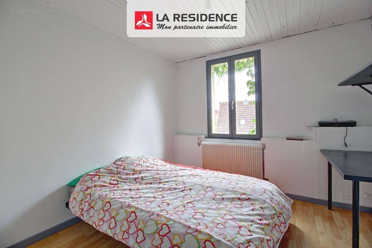 Maison à SAINT-ETIENNE-DU-ROUVRAY