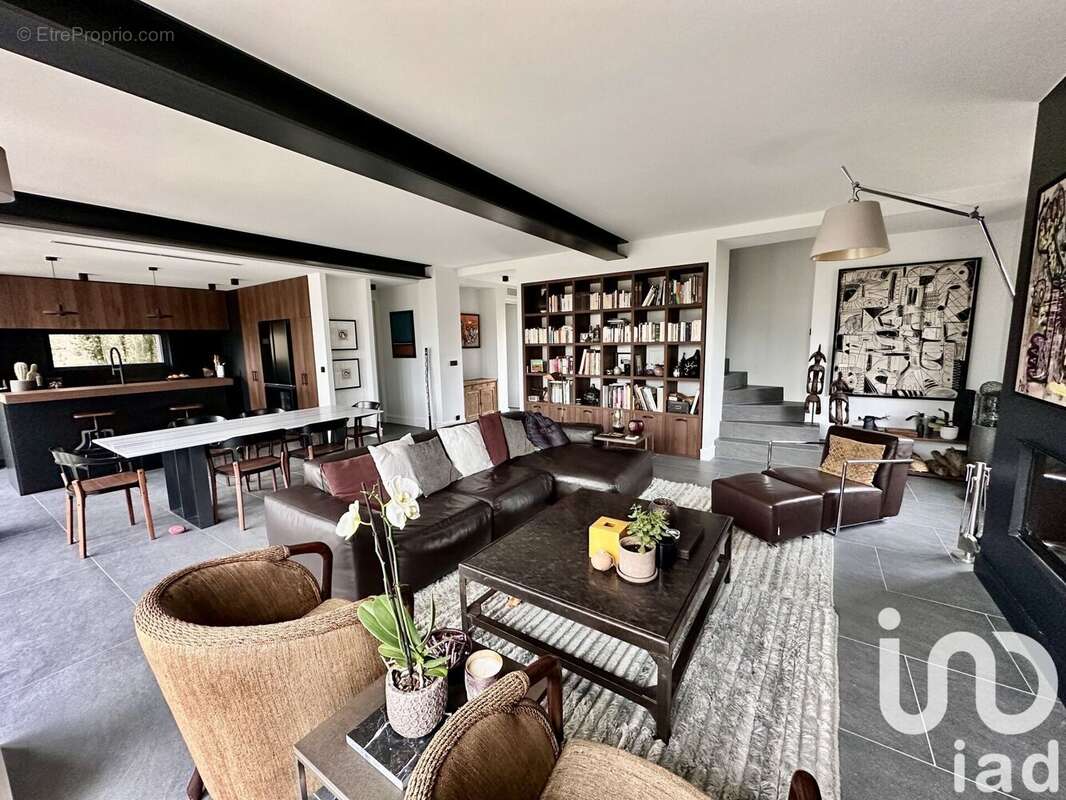 Maison 140 m² à Regneville-Sur-Mer  - photo 3