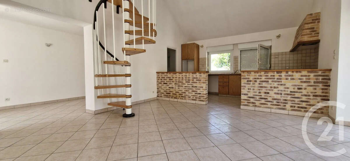 Maison 80 m² à Villebout  - photo 2