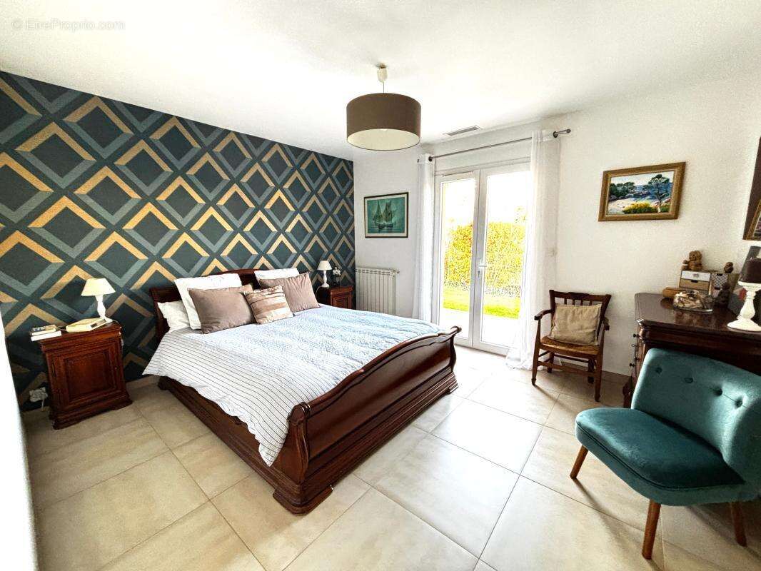  Maison de plain-pied 158 m² – Piscine 5x10 – Terrain 1500 m² – Cœur de village – Brax (31) - photo 10
