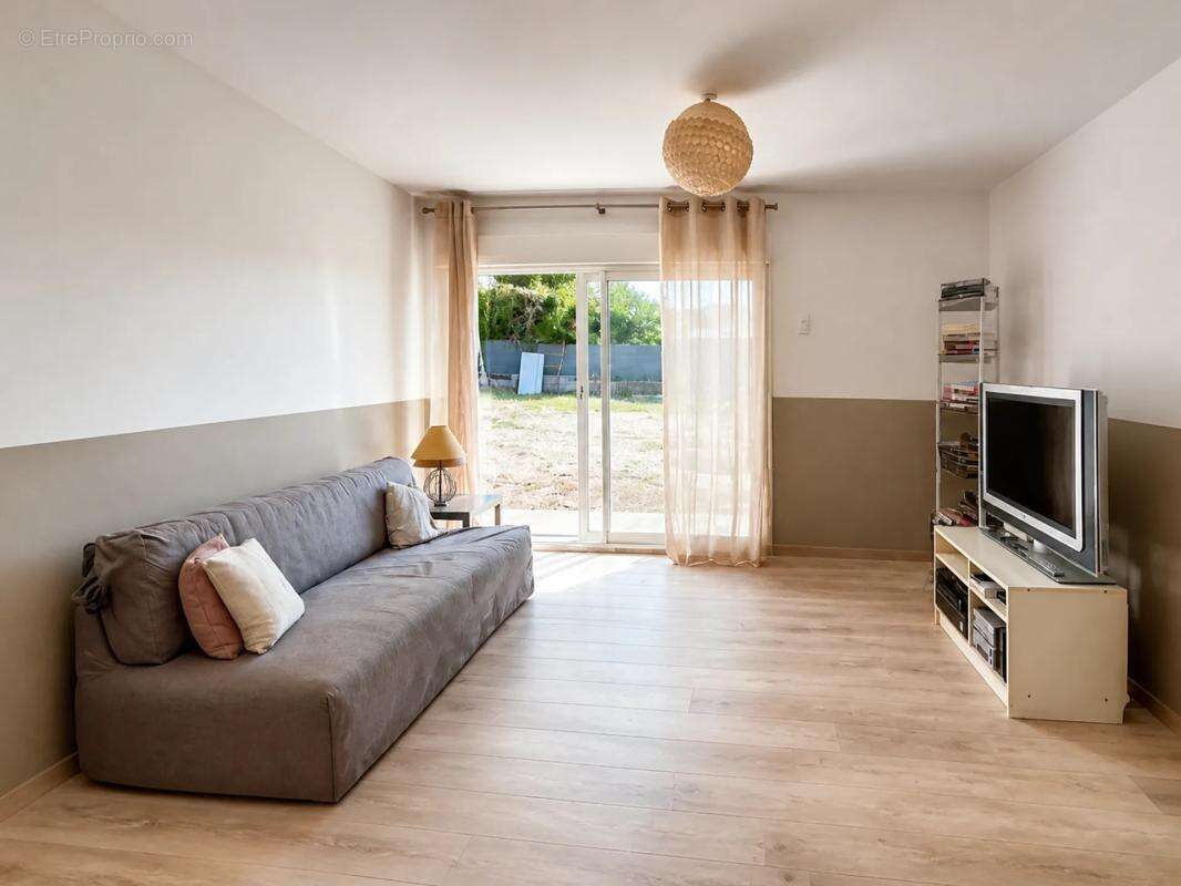 Maison 142 m² avec piscine et vue exceptionnelle à Bevons - photo 10