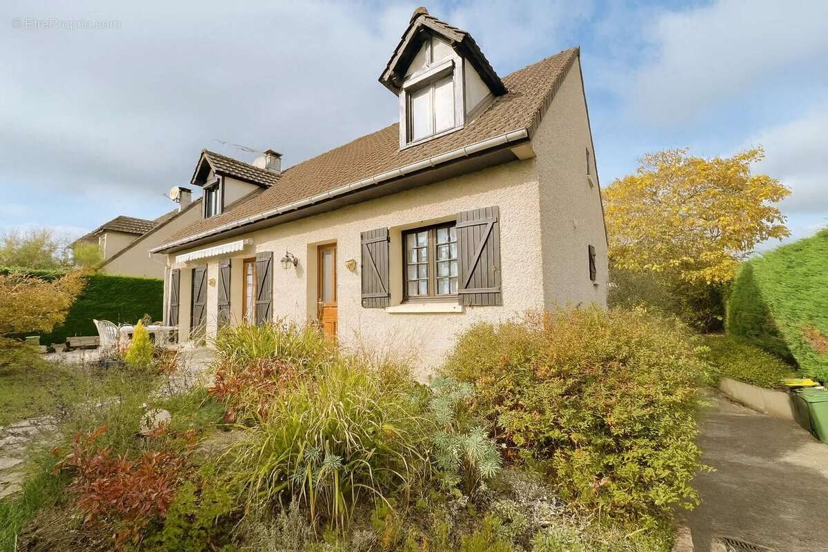 Maison à TOURNAN-EN-BRIE