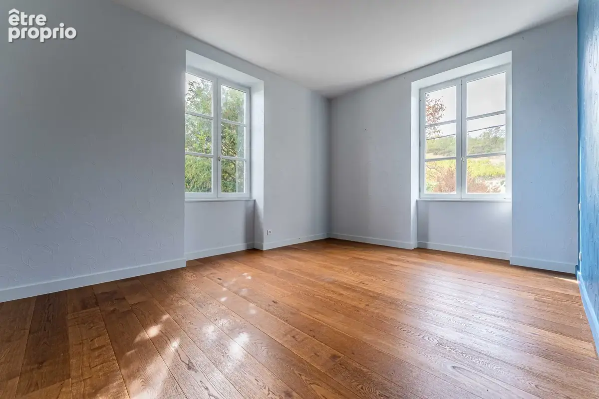 BELLE DEMEURE DE 223M2 - Vue d'exception sur 18 000m2 - Coeur du Beaujolais - photo 8
