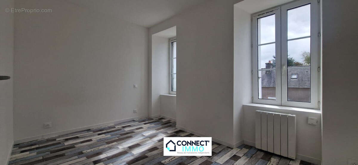 Maison à PLOUIGNEAU